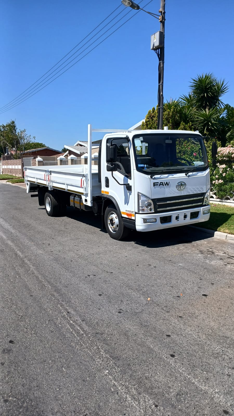 Medium Dropside truck for hire in western cape Western Cape